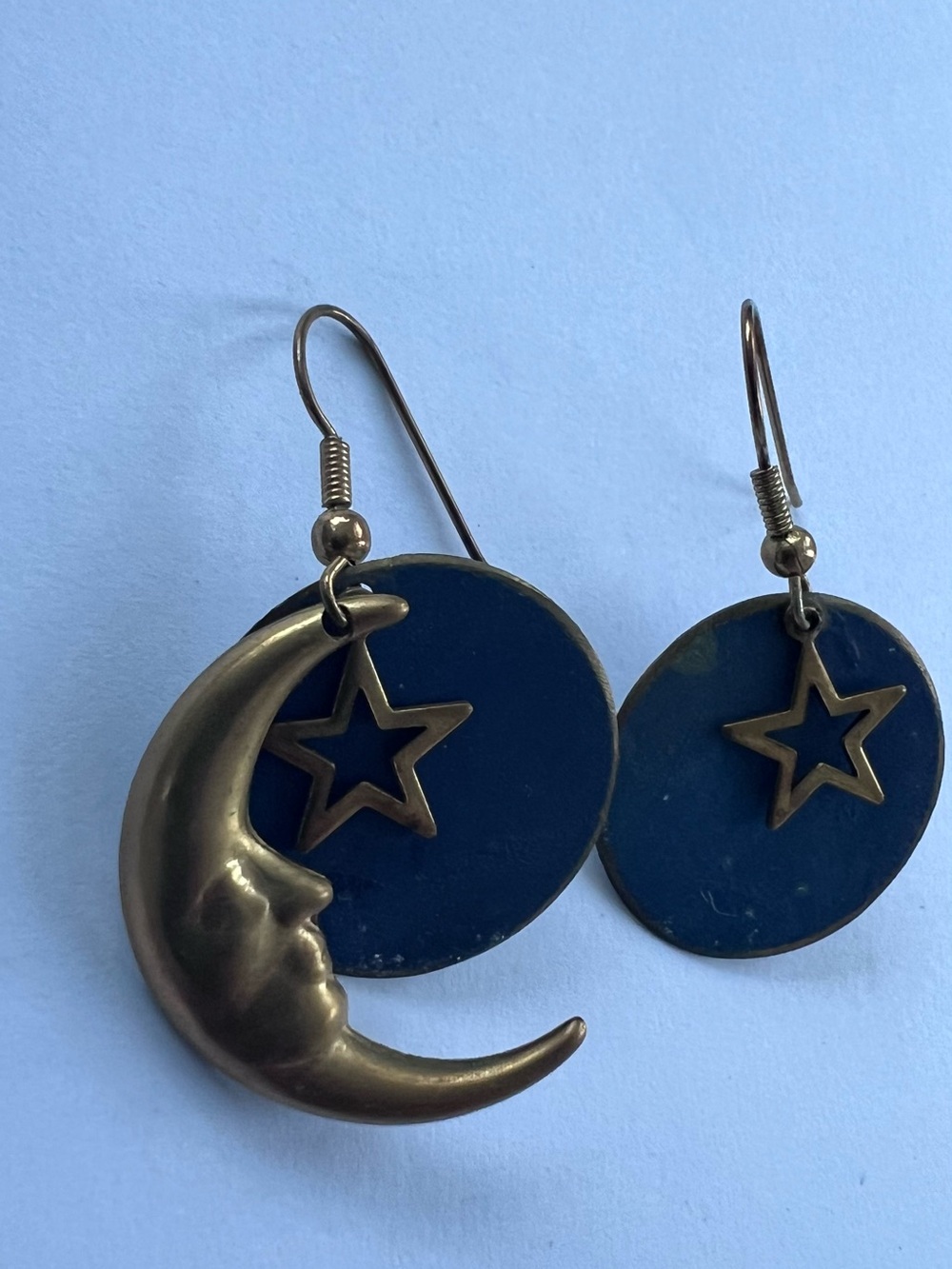 Pierced earrings asymmetrical moon face star 90s vintage statement - Picture 2 of 7